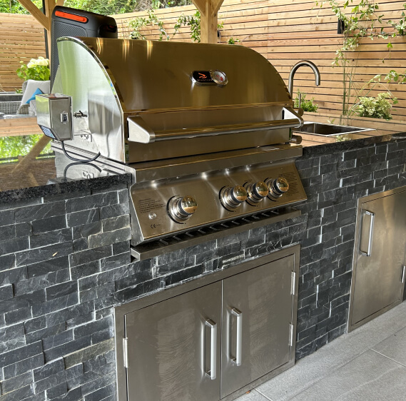 Outdoor Kitchen 2
